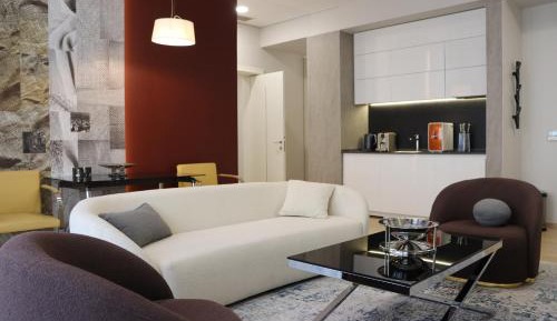  Superior One-Bedroom Apartment