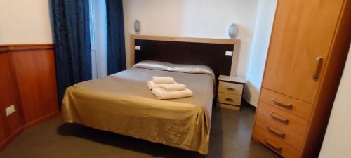 Large Single Room