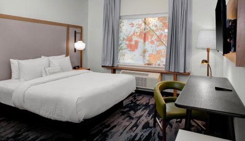 King Guest Room