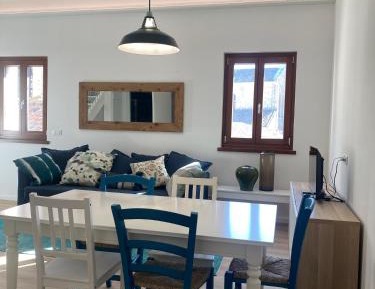 One-Bedroom Apartment with View