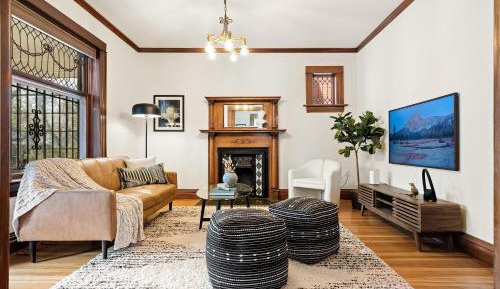 Five-Bedroom Holiday Home