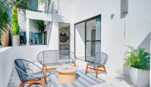 Three-Bedroom Superior Apartment