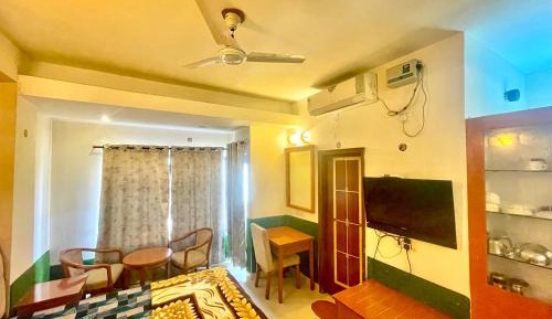 Studio Apartment with Balcony