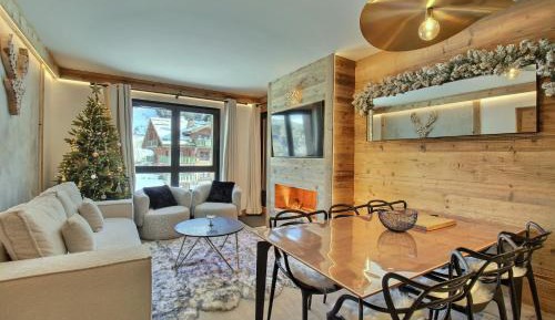 Two-Bedroom Apartment with Mountain View
