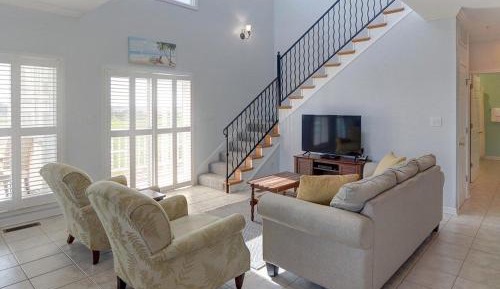 Four-Bedroom Holiday Home