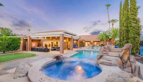 Six-Bedroom Villa 