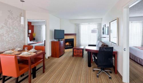 Two-Bedroom Apartment with Sofa Bed