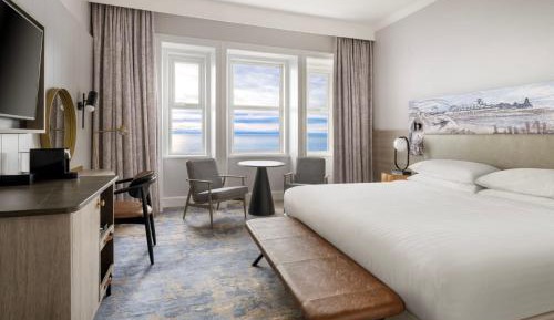 Superior King Room with Sea View