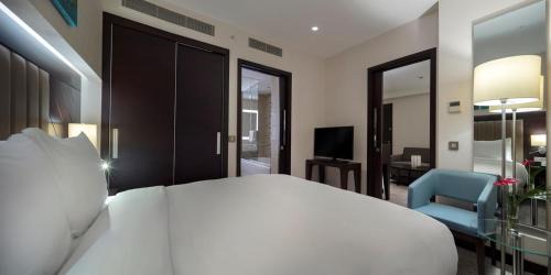One-Bedroom King Suite