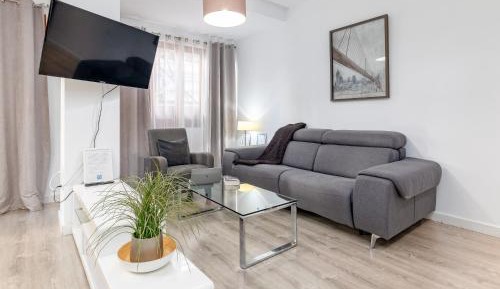 Apartment 1B