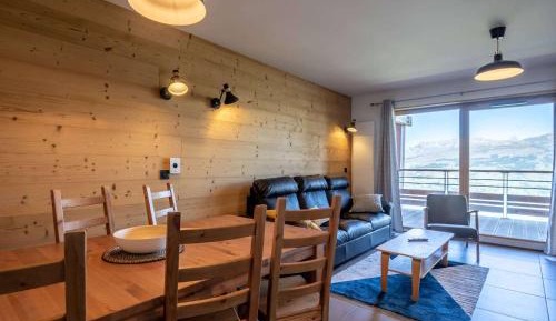 Apartment (6 Adults)