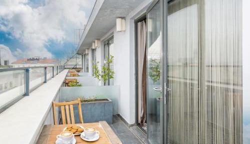 Executive Double Room with Bath and Balcony