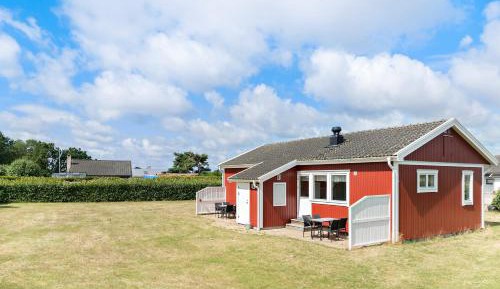One-Bedroom Bungalow
