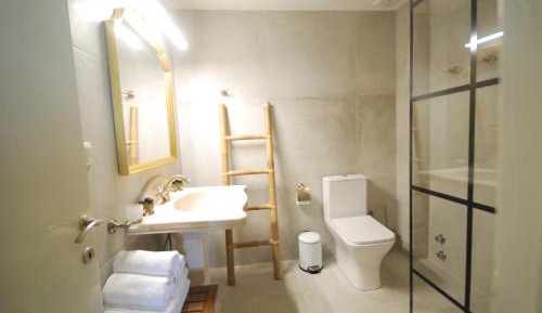Large Two Bedroom Sea Collection