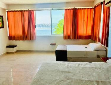 Suite with Lake View