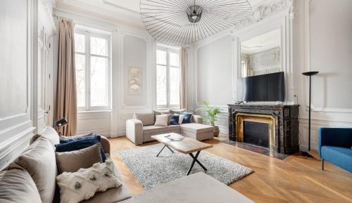 Two-Bedroom Deluxe Apartment