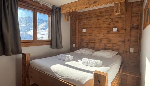 Two-Bedroom Apartment with Alcove (8 Adults)
