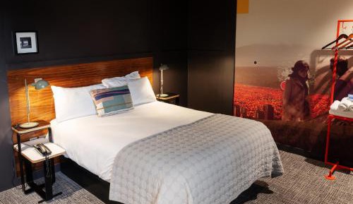 Deluxe King Room (Comfy)