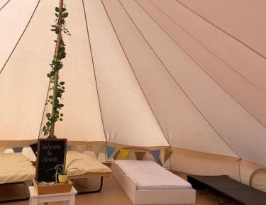 Annie, Unfurnished Tent