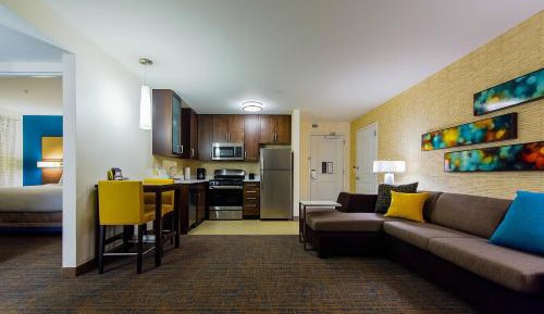 One-Bedroom Suite with Sofa Bed