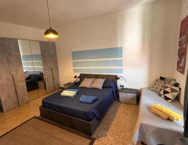 Basic Triple Room with Shared Bathroom