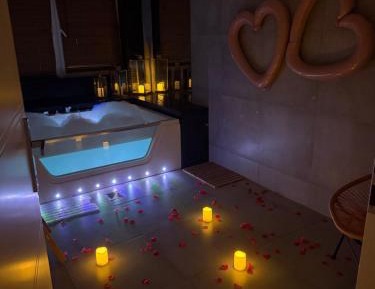 Deluxe Double or Twin Room with Spa Bath