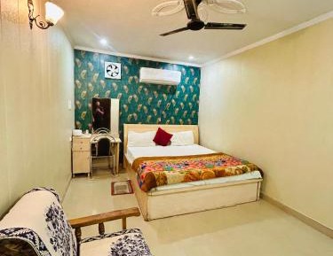 Double Room with Private Bathroom