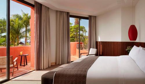 Suite with Garden View