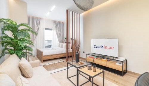 One-Bedroom Apartment with Balcony