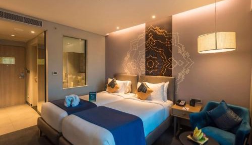 Deluxe Room Twin Beds with Evening Complimentary Hi-Tea @ Alfresco