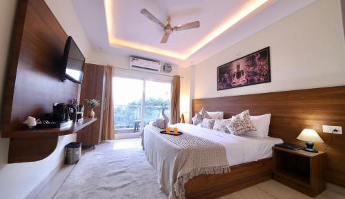 Superior King Room