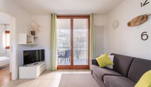 One-Bedroom Apartment with Terrace