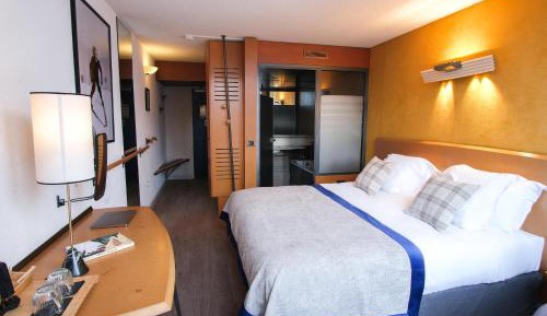 Double Room with Mountain View