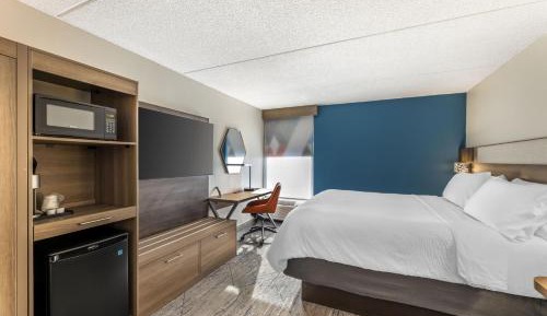 Standard King Room