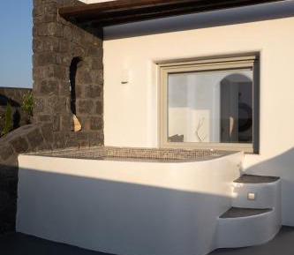 Suite with Hot Tub