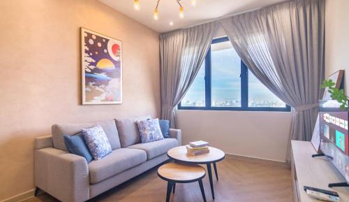 One-Bedroom Apartment with View