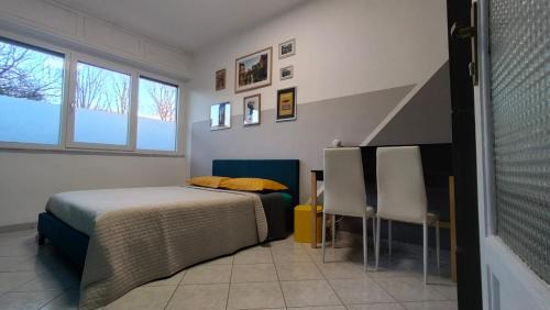 Standard Double Room with Shared Bathroom