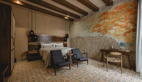 JUNIOR SUITE WITH PLUNGE POOL