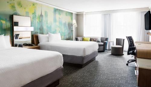 Large Queen Room with Two Queen Beds