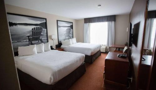 Queen Room with Two Queen Beds - Non-Smoking