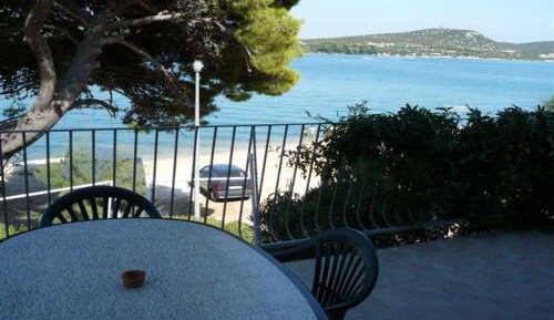 One-Bedroom Apartment with Terrace