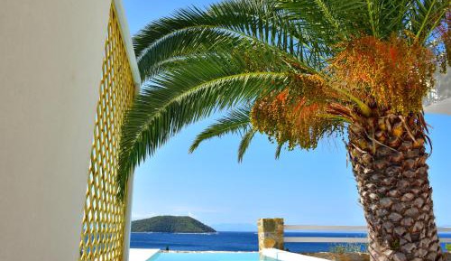 Mama Mia Luxury Villa with private pool and sea view