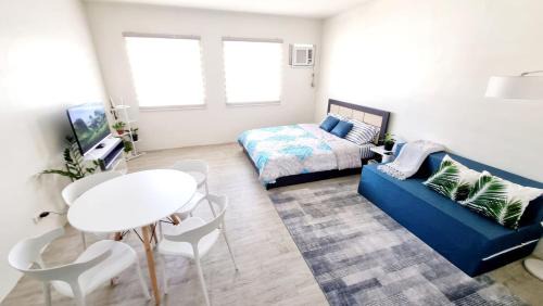 Studio Apartment with Queen Bed