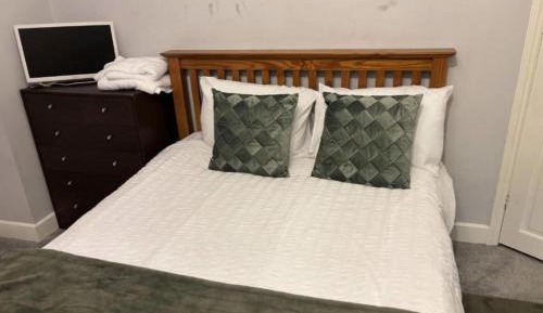 Double Room with Shared Toilet