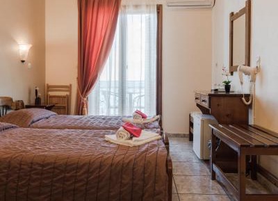 Standard Triple Room with Sea View (3 single beds)
