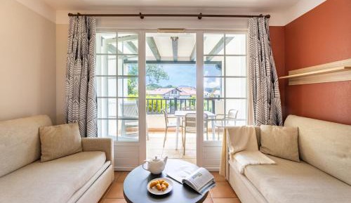 Superior Two-Bedroom Apartment with Terrace (7 People) - Open View