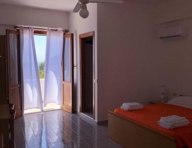 Triple Room with Sea View