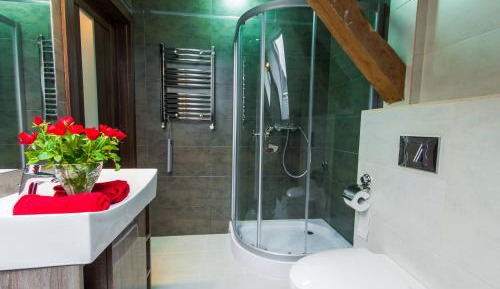 One-Bedroom Apartment with Mountain View (6 Adults)