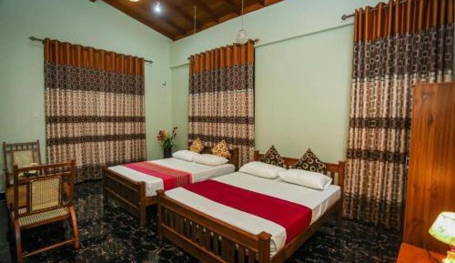 Four-Bedroom Deluxe Apartment