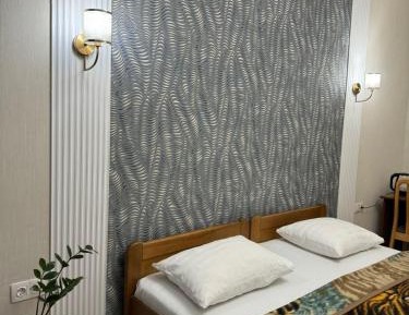Large Double or Twin Room